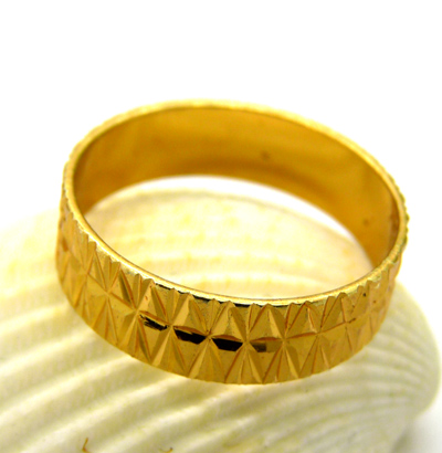 韩版男士镀金光色面黄金戒指 保色金戒指