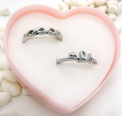 情侣戒指 姐妹一对创意韩版女戒子 钛钢姐妹指环首饰品