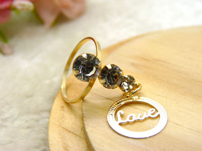 女款式指环 金色戒指 复古风女士宝石戒指 百搭款指环