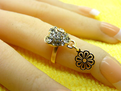 女款式指环 金色戒指 复古风女士宝石戒指 百搭款指环