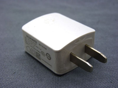 华为 电源适配器 5V/1A USB充电头（白色）-华伟充电头C2-4-上
