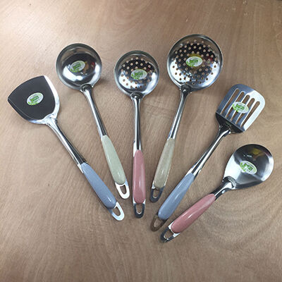 不锈钢厨房烹饪厨具---麦香漏铲A9-1-1