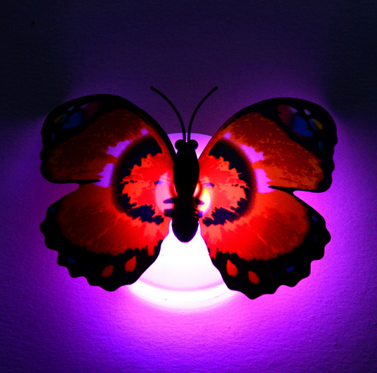 创意七彩发光蝴蝶小夜灯 3D仿真立体可粘贴LED装饰墙壁灯发光蝴蝶六A2-3-3