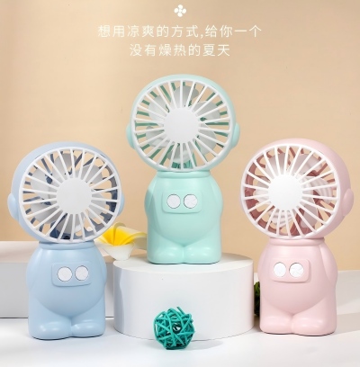 FY040太空人桌面小风扇 120/箱八B31-1-3